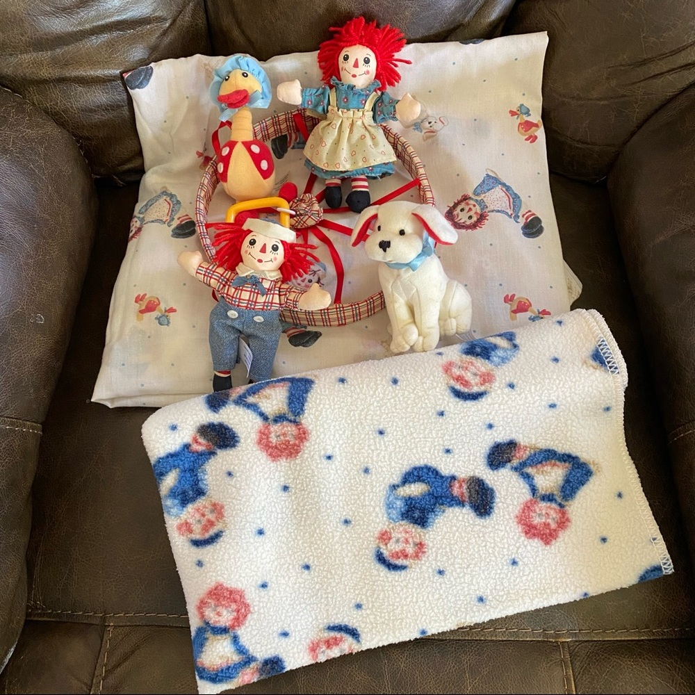 Bundle Vintage Raggedy Ann Baby Fleece Blanket, Fitted Sheet & Hanging Crib Toy